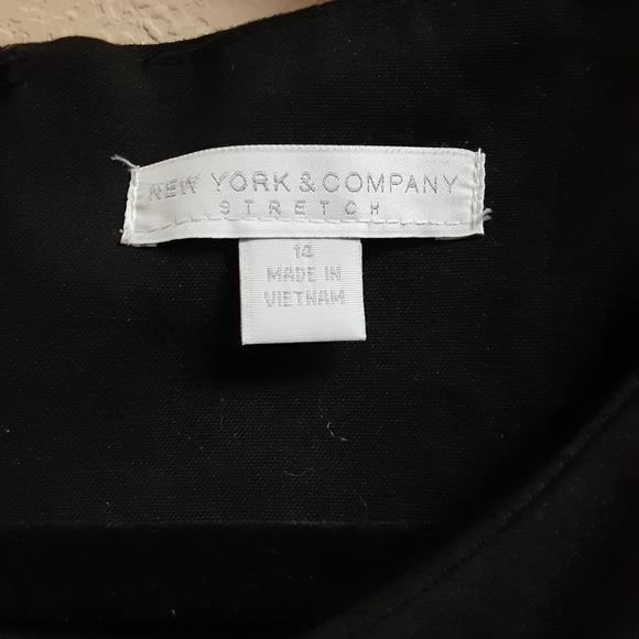 Dress - Picture 2 of 3